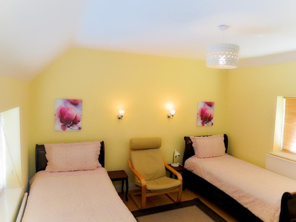 Bed and Breakfast Angel View Гильдфорд Номер фото