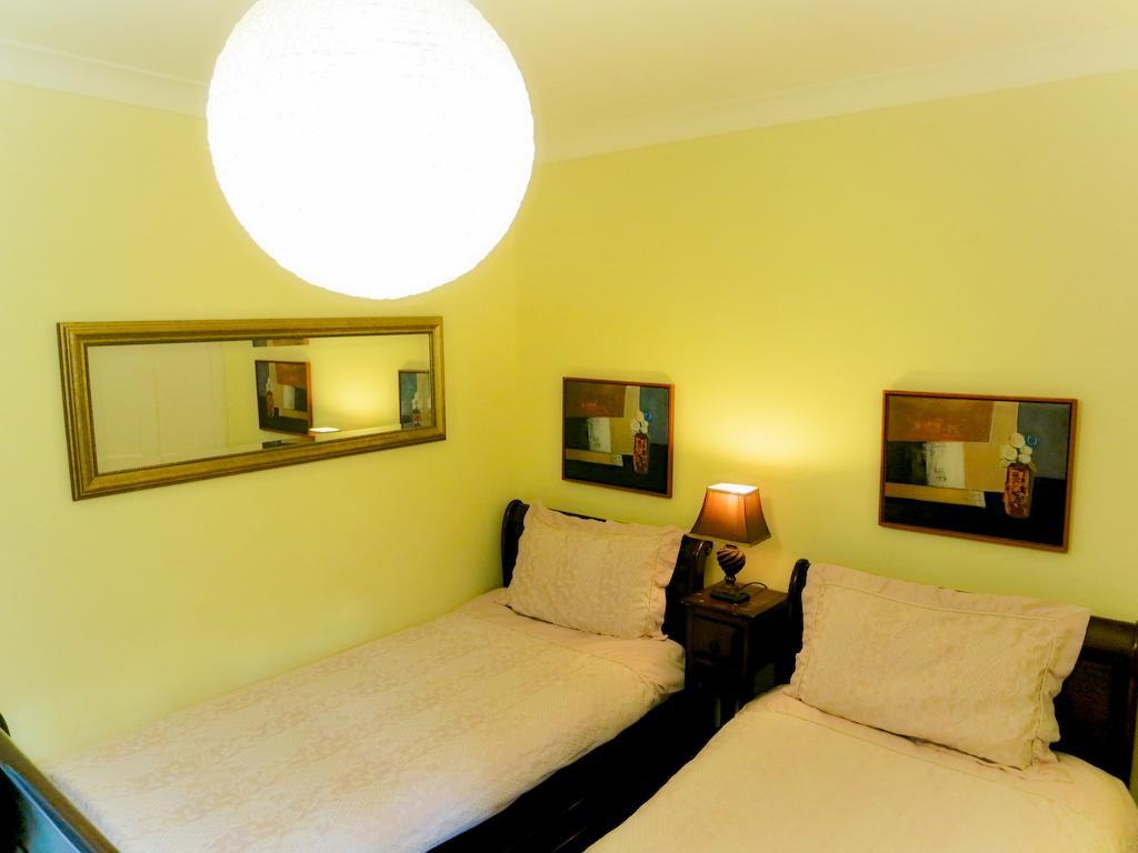 Bed and Breakfast Angel View Гильдфорд Номер фото