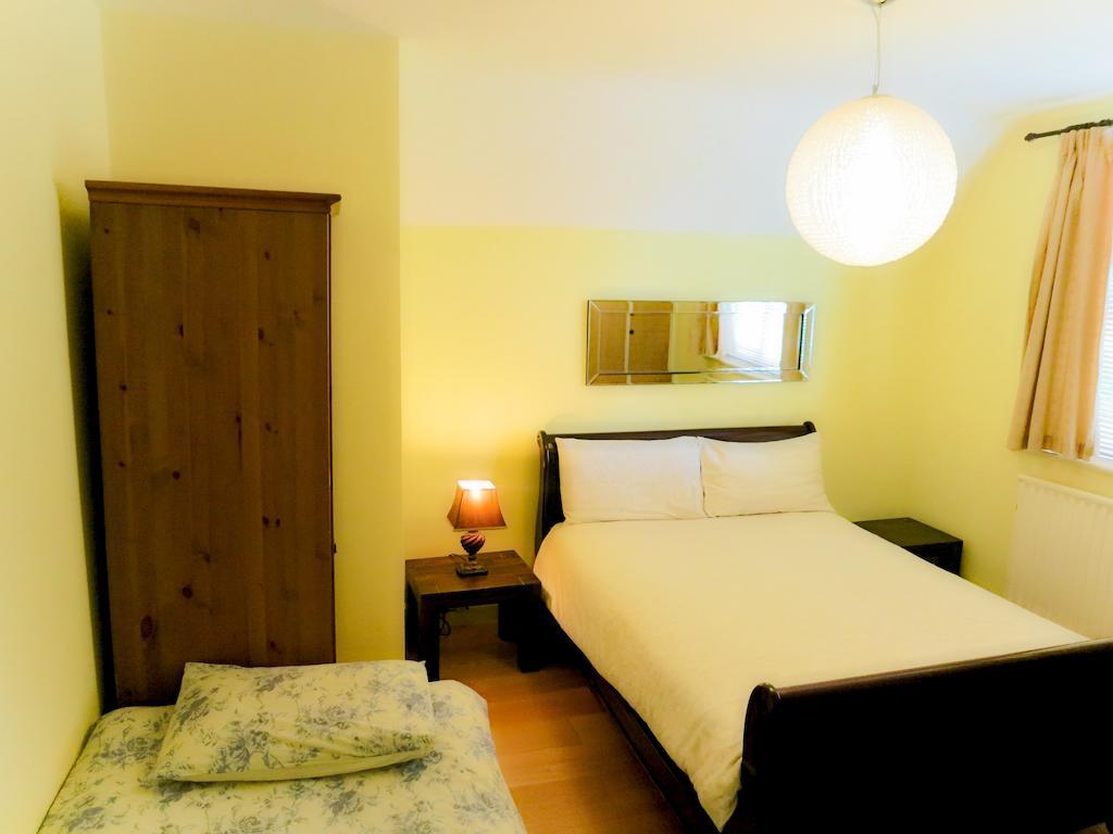Bed and Breakfast Angel View Гильдфорд Номер фото